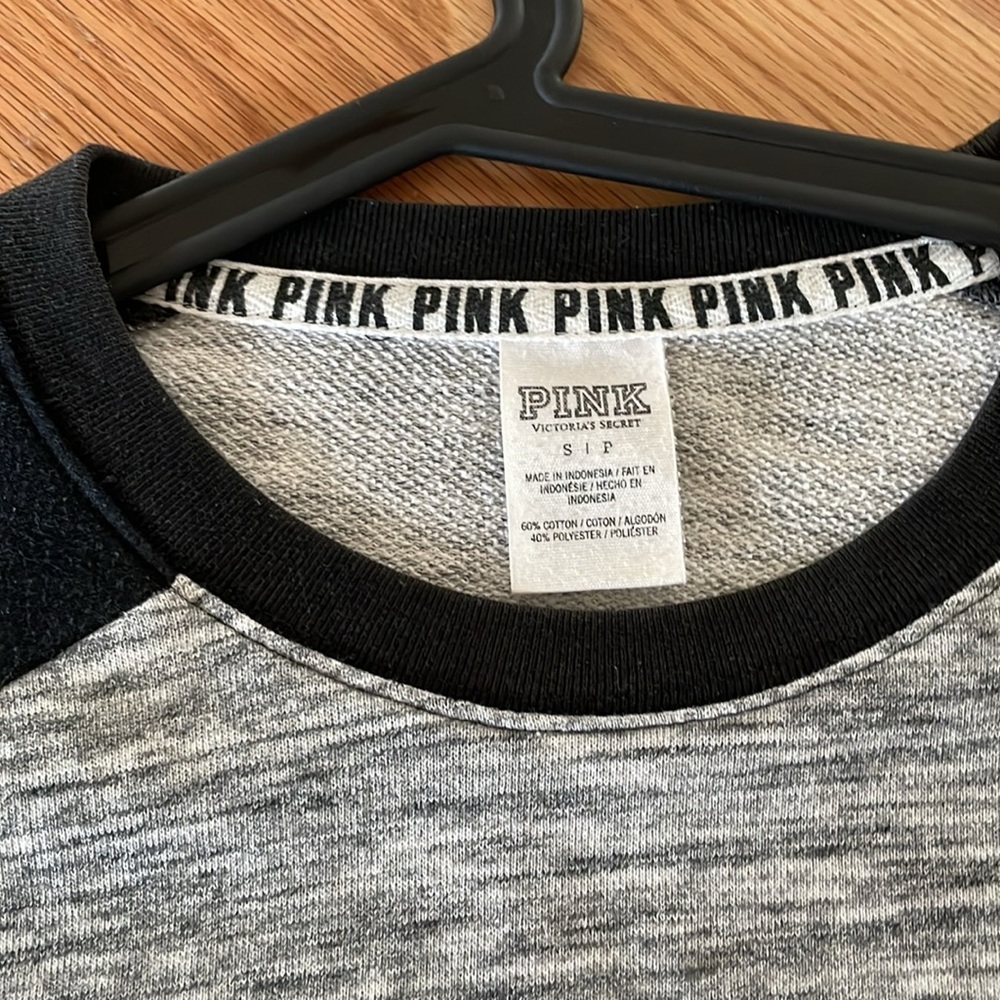 Two sweatshirts - Picture 2 of 4